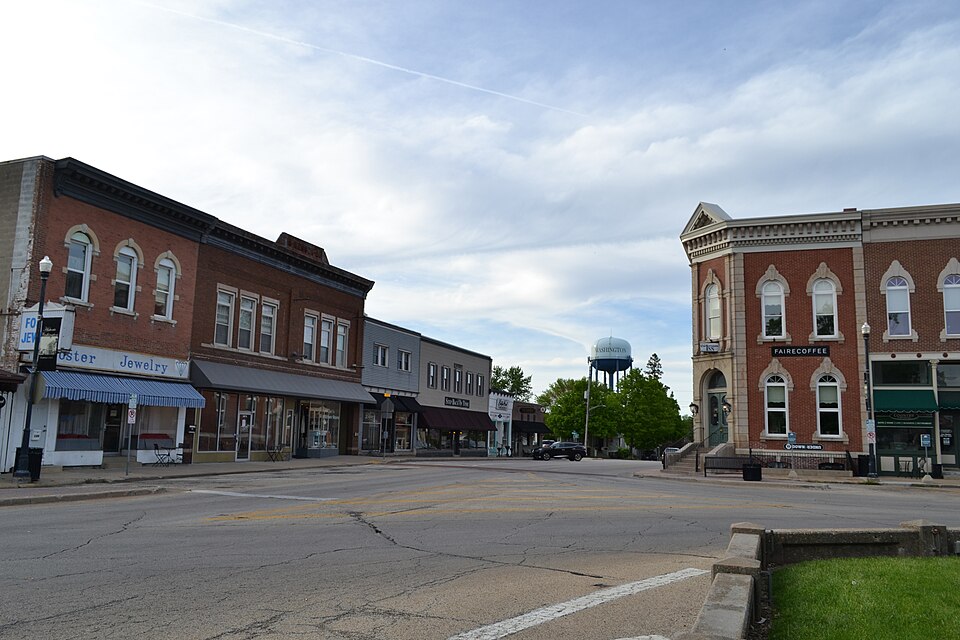 Washington Illinois town square